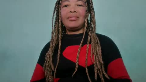 Snapshot of alypierette chatting on 07-14-26, 06:07 alypierette online show from 07-14-26, 06:07