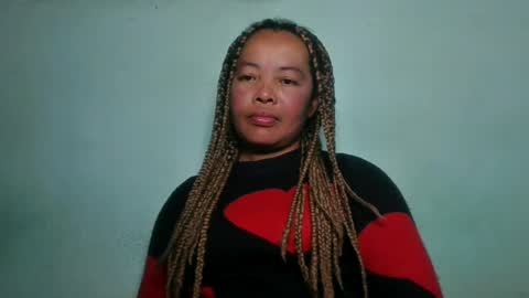 Snapshot of alypierette chatting on 07-15-26, 10:53 alypierette online show from 07-15-26, 10:53