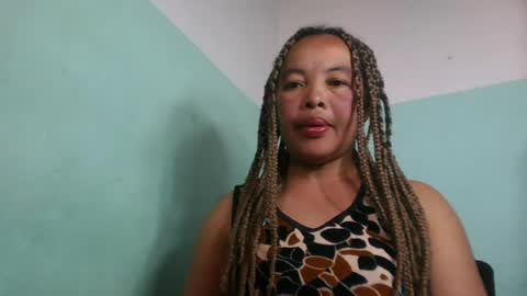 Snapshot of alypierette chatting on 07-26-26, 05:48 alypierette online show from 07-26-26, 05:48