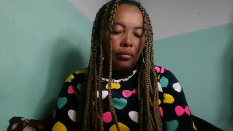 Snapshot of alypierette chatting on 07-28-26, 12:48 alypierette online show from 07-28-26, 12:48