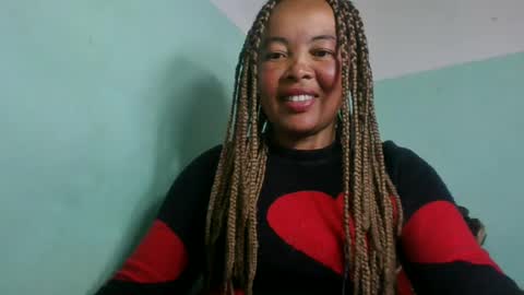 Snapshot of alypierette chatting on 07-30-26, 05:39 alypierette online show from 07-30-26, 05:39