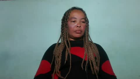 Snapshot of alypierette chatting on 08-02-26, 03:21 alypierette online show from 08-02-26, 03:21