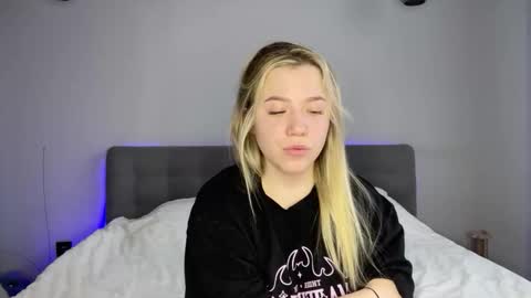 Snapshot of alyrasun chatting on 03-01-26, 05:53 Al online show from 03-01-26, 05:53