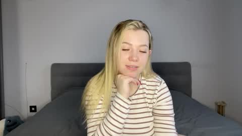 Snapshot of alyrasun chatting on 03-03-26, 06:30 Al online show from 03-03-26, 06:30