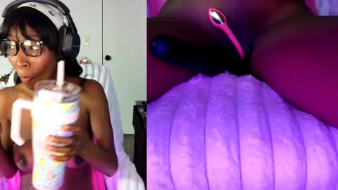 Snapshot of alys_at_college chatting on 10-06-25, 12:24 Sweet Alys online show from 10-06-25, 12:24