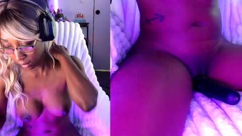 Snapshot of alys_at_college chatting on 10-14-25, 10:54 Sweet Alys online show from 10-14-25, 10:54