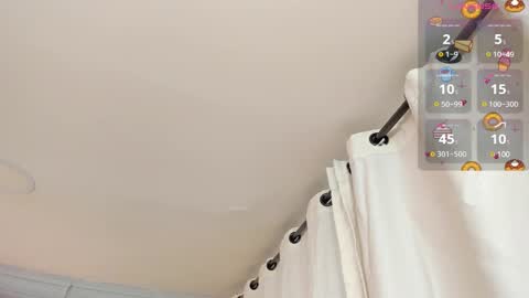 Snapshot of alys_baker chatting on 12-29-24, 02:49 Alys online show from 12-29-24, 02:49