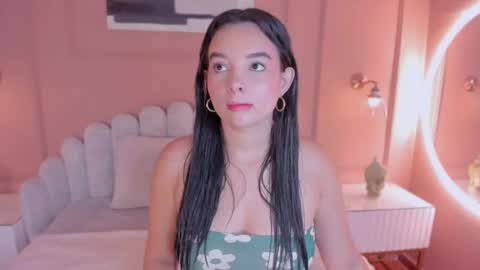 Snapshot of alys_baker chatting on 01-14-25, 03:01 Alys online show from 01-14-25, 03:01