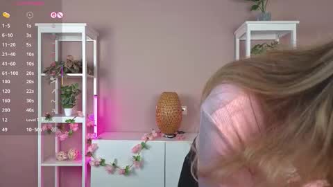 Vanessa online show from 09-22-25, 06:32