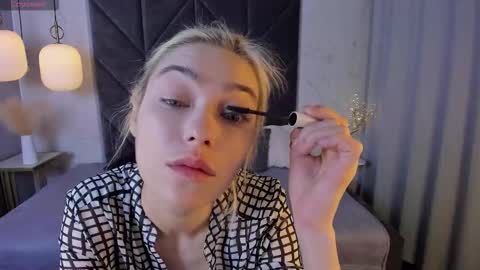 Alysia online show from 09-11-25, 05:29