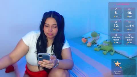 Alyson online show from 10-15-25, 07:19