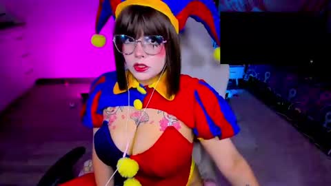  . Monday to Saturday at 10pm and 6am Colombia time online show from 06-20-26, 02:47