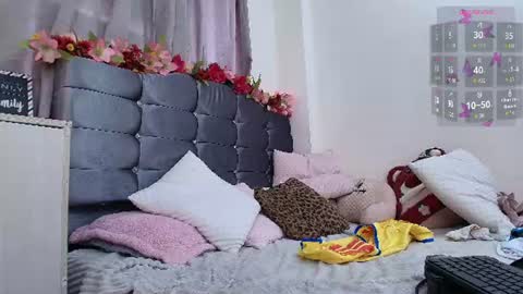 Isabella online show from 07-20-26, 10:34