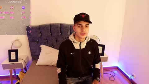 Snapshot of amadeo_wild chatting on 12-04-24, 01:53 Amadeo Wild online show from 12-04-24, 01:53