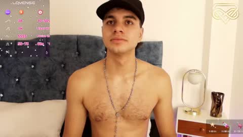 Snapshot of amadeo_wild chatting on 12-08-24, 05:11 Amadeo Wild online show from 12-08-24, 05:11