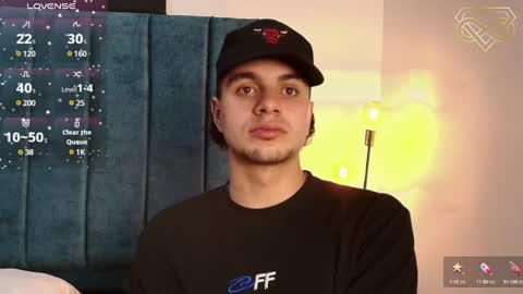 Snapshot of amadeo_wild chatting on 01-10-25, 12:26 Amadeo Wild online show from 01-10-25, 12:26