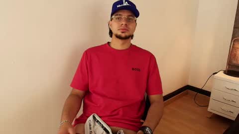 Snapshot of amadeo_wild chatting on 03-08-25, 03:56 Amadeo Wild online show from 03-08-25, 03:56