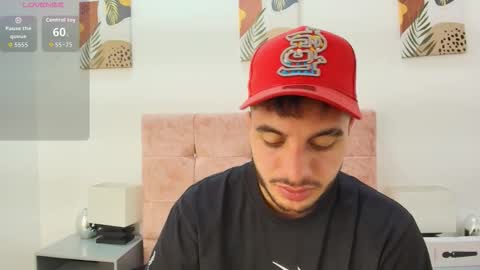 Snapshot of amadeo_wild chatting on 09-29-25, 03:28 Amadeo Wild online show from 09-29-25, 03:28