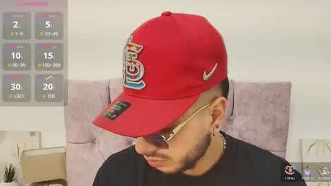 Snapshot of amadeo_wild chatting on 10-31-25, 11:44 Amadeo Wild online show from 10-31-25, 11:44