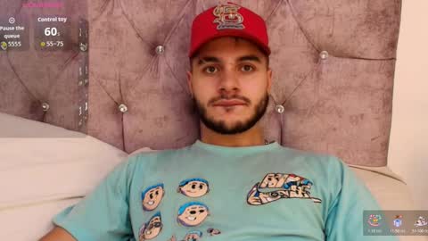 Snapshot of amadeo_wild chatting on 11-30-25, 03:49 Amadeo Wild online show from 11-30-25, 03:49