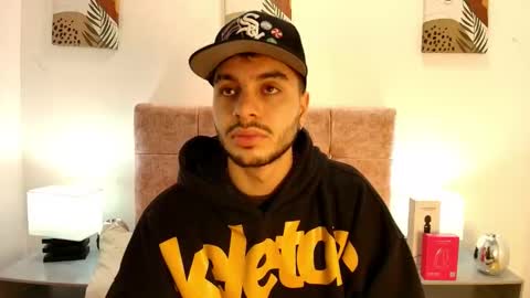 Snapshot of amadeo_wild chatting on 03-16-26, 12:09 Amadeo Wild online show from 03-16-26, 12:09