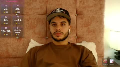 Snapshot of amadeo_wild chatting on 03-25-26, 03:40 Amadeo Wild online show from 03-25-26, 03:40