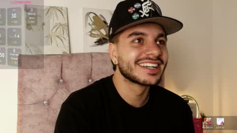 Snapshot of amadeo_wild chatting on 04-12-26, 03:55 Amadeo Wild online show from 04-12-26, 03:55