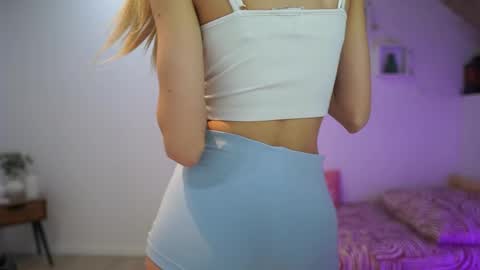 Amai  Liu online show from 01-10-26, 02:08