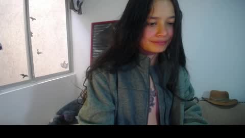 Amaia online show from 05-11-26, 02:45