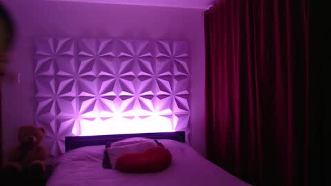 Amalett online show from 12-04-25, 10:02