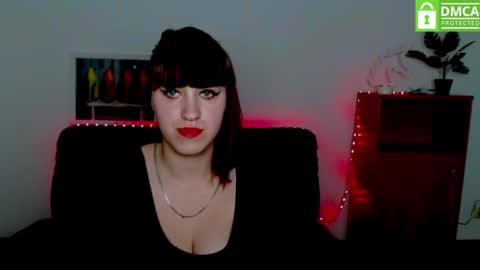 Snapshot of amali_ivanna_smit chatting on 12-12-24, 04:53 Ivanna online show from 12-12-24, 04:53