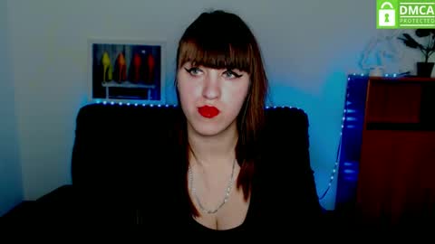 Snapshot of amali_ivanna_smit chatting on 12-19-24, 12:12 Ivanna online show from 12-19-24, 12:12