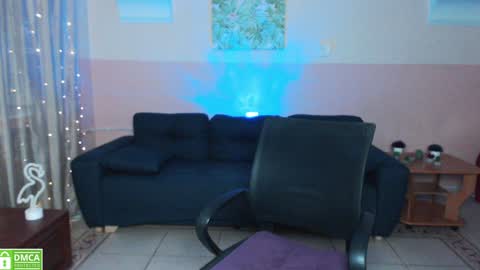 Snapshot of amali_ivanna_smit chatting on 12-21-24, 06:30 Ivanna online show from 12-21-24, 06:30