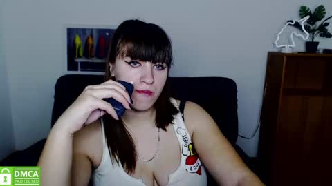 Snapshot of amali_ivanna_smit chatting on 12-26-24, 12:05 Ivanna online show from 12-26-24, 12:05