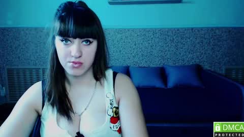 Snapshot of amali_ivanna_smit chatting on 01-17-25, 12:21 Ivanna online show from 01-17-25, 12:21