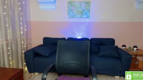 Snapshot of amali_ivanna_smit chatting on 01-21-25, 12:29 Ivanna online show from 01-21-25, 12:29