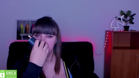 Snapshot of amali_ivanna_smit chatting on 02-17-25, 03:42 Ivanna online show from 02-17-25, 03:42