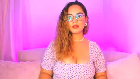 Snapshot of amalia_bennet chatting on 03-06-25, 09:53 amalia bennet online show from 03-06-25, 09:53