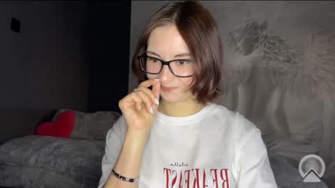 amalia_lambert13 online show from 05-28-26, 07:22