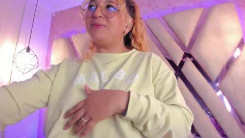 Snapshot of amalia_rosse_ chatting on 02-02-25, 08:24 Amalia Im Back See you soon this January 7 at 10 pm Colombia time online show from 02-02-25, 08:24