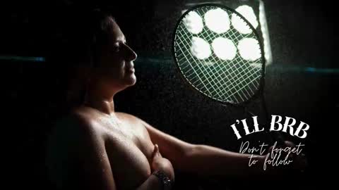 Amalia Im Back See you soon this January 7 at 10 pm Colombia time online show from 11-02-25, 09:17