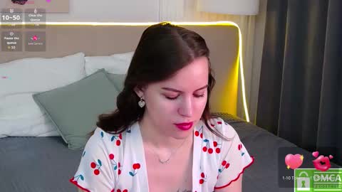 Snapshot of amaliabell chatting on 09-26-25, 01:15 Amalia online show from 09-26-25, 01:15