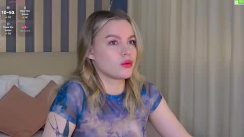 Snapshot of amaliabell chatting on 03-22-26, 01:03 Amalia online show from 03-22-26, 01:03