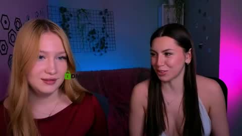 Snapshot of amalialowell chatting on 03-22-26, 08:12 Amalia online show from 03-22-26, 08:12