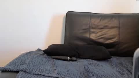 Amalia    online show from 09-18-25, 06:37