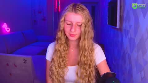 Amalia online show from 10-04-25, 03:54