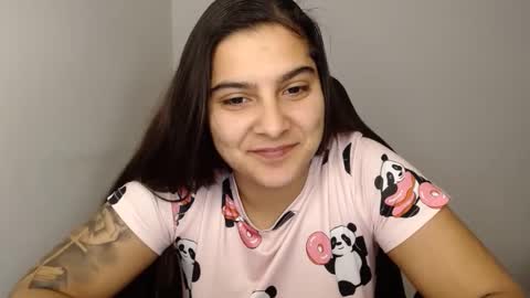 The queen of the biceps  online show from 01-16-25, 02:19