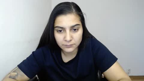 The queen of the biceps  online show from 04-06-26, 04:46