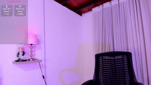 Luisa online show from 02-22-25, 03:12