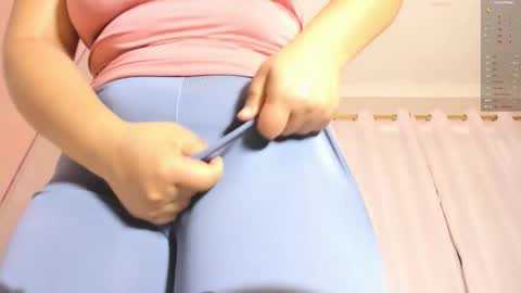 Amanda Marcuzzi  online show from 10-20-25, 11:43